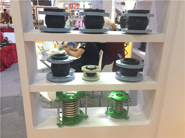 橡膠接頭廠家參加上海國際泵管閥展覽會(huì)現(xiàn)場 橡膠接頭廠家參加上海國際泵管閥展覽會(huì)現(xiàn)場